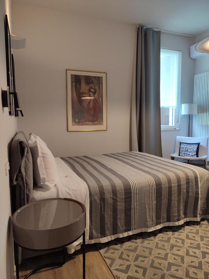 Nuova Porta Dei Musicisti - Locazione Turistica Hotell Verona Exteriör bild